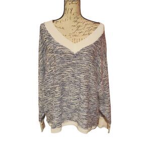 Vince Camuto Ladies Size XXL Blue and Silver V-neck Sweater